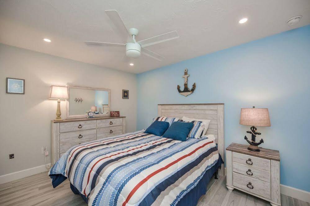 Siesta Key Beach - 2 Bedroom - 3 Beds - 3 Bathroom Duplex With Heated Swimming Pool Extérieur photo